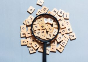 Prepositions in Italian: a guide to the essentials