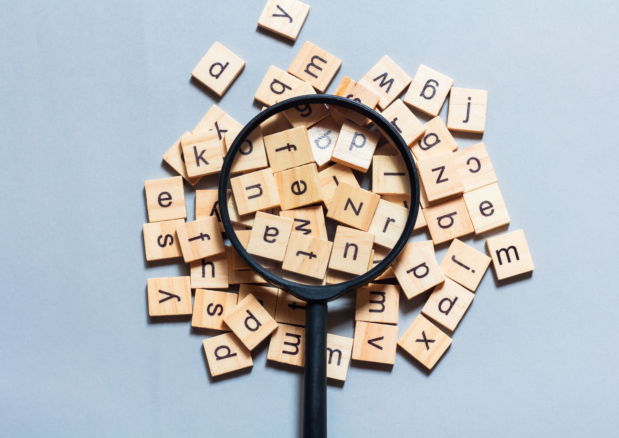 Prepositions in Italian: a guide to the essentials