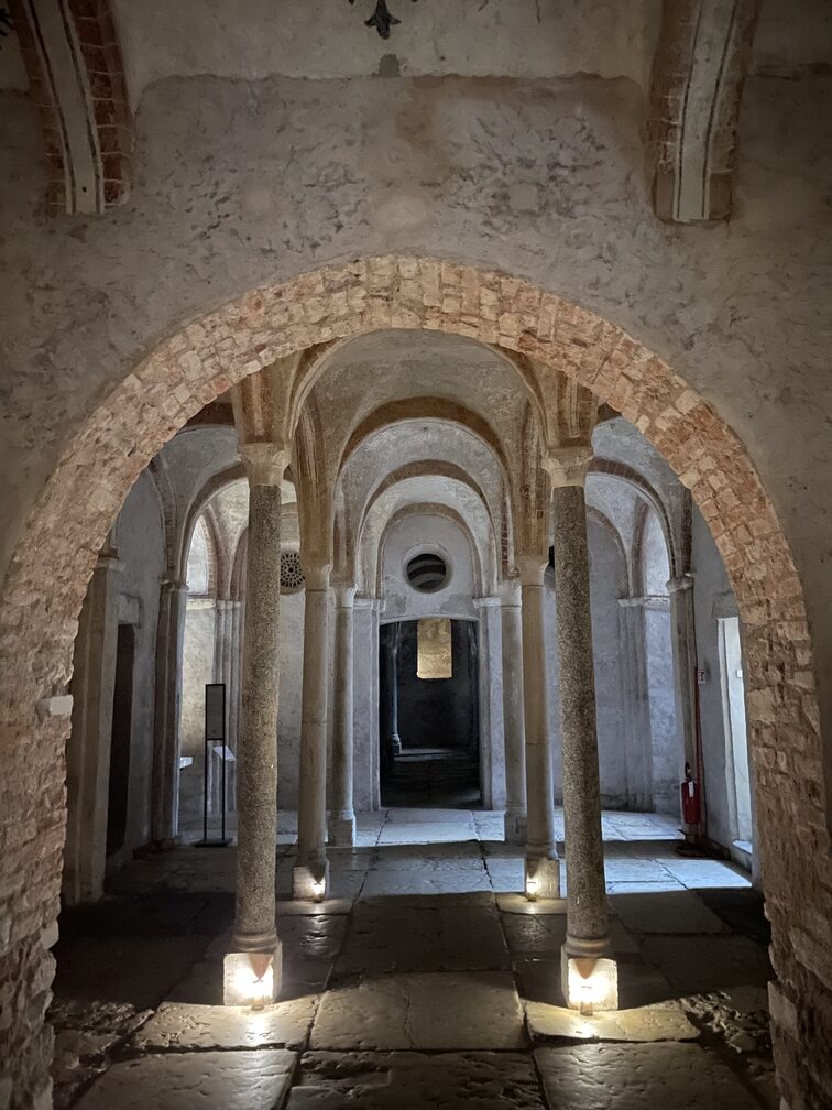 st sepolcro crypt
